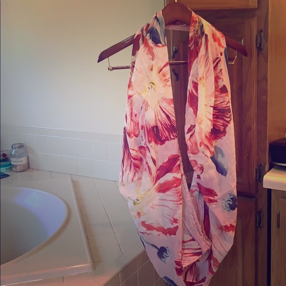 Infinity Scarf - Picture 1 of 2